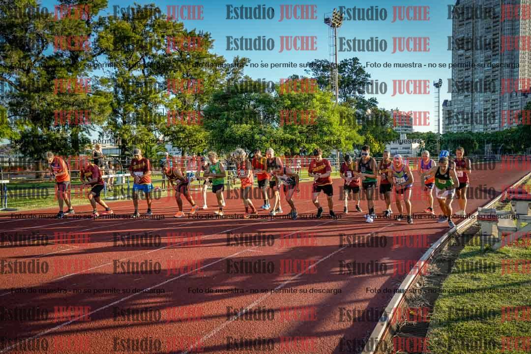 Fotos de los 3000 m llanos de varones