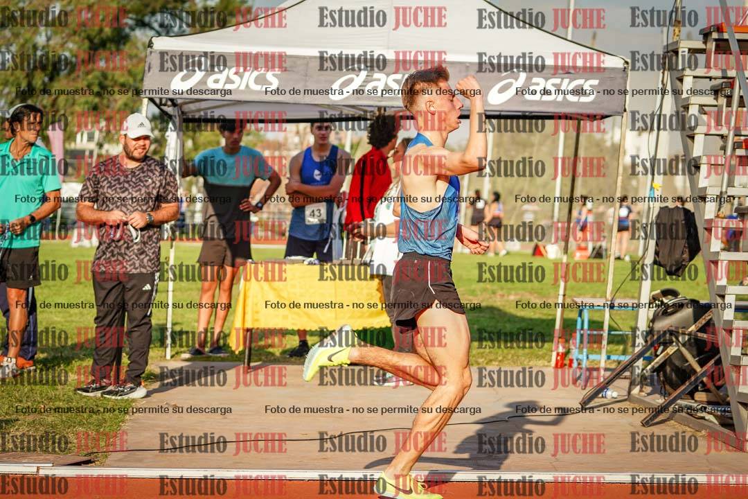 Fotos de los 5000 m llanos de varones