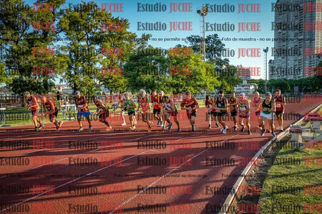 Fotos de los 3000 m llanos de varones