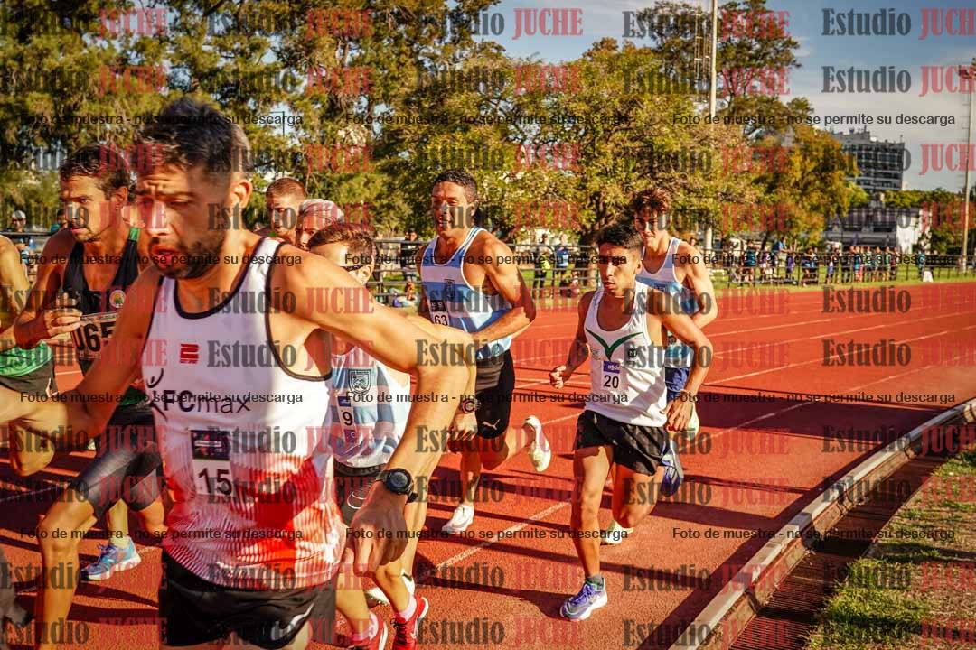 Fotos de los 3000 m llanos de varones