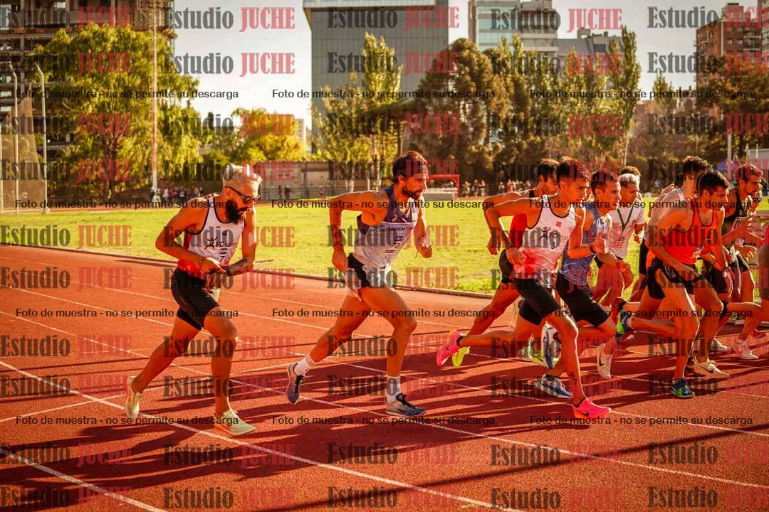 Fotos de los 3000 m llanos de varones