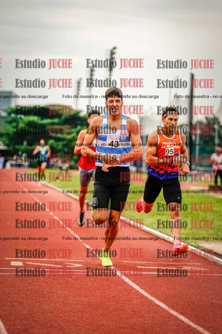 Fotos de los 800 m de varones