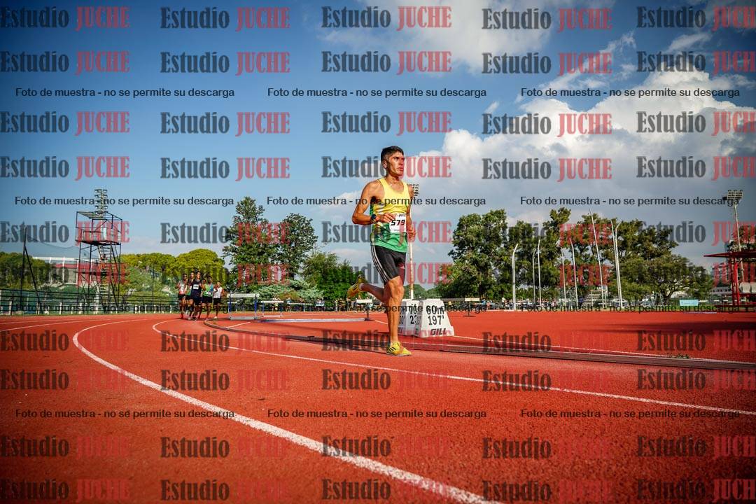 Fotos de los 3000 m llanos de varones