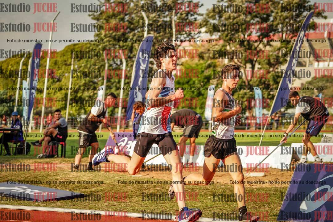 Fotos de los 5000 m llanos de varones