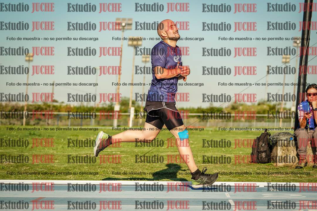 Fotos de los 3000 m llanos de varones