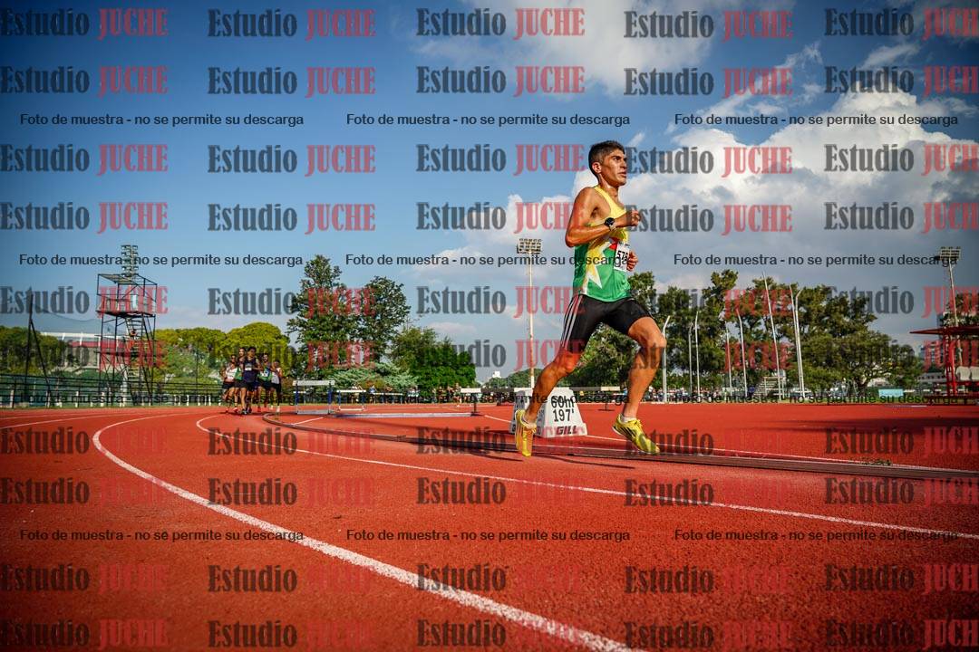 Fotos de los 3000 m llanos de varones