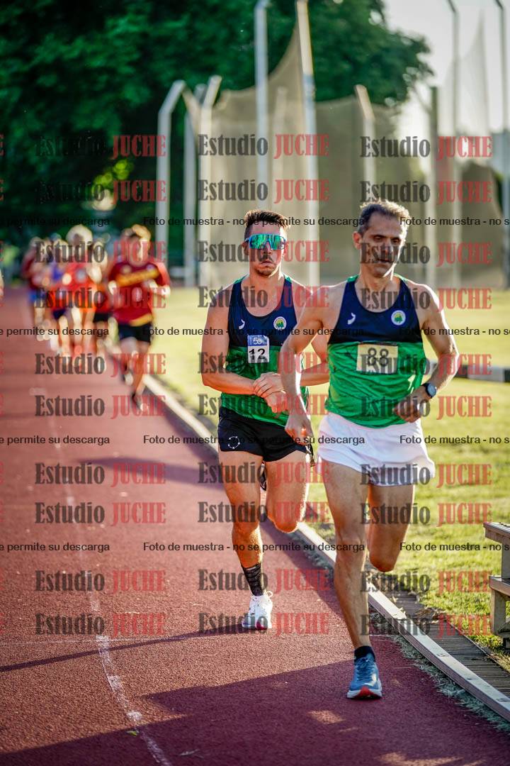 Fotos de los 3000 m llanos de varones