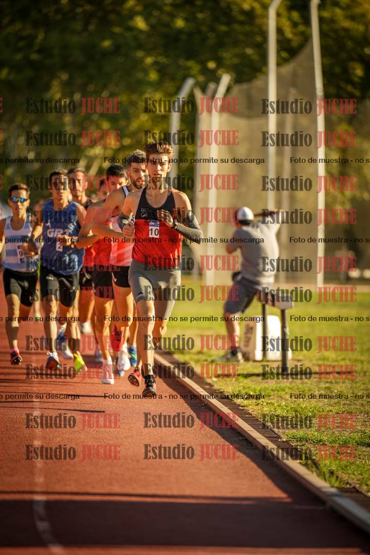 Fotos de los 3000 m llanos de varones