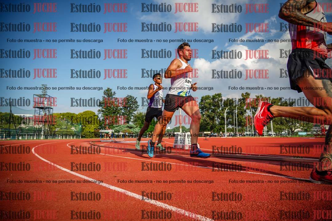 Fotos de los 3000 m llanos de varones