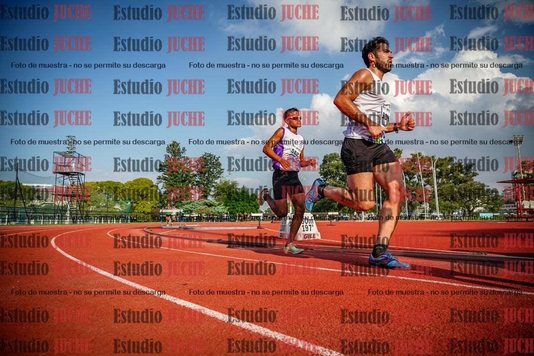 Fotos de los 3000 m llanos de varones