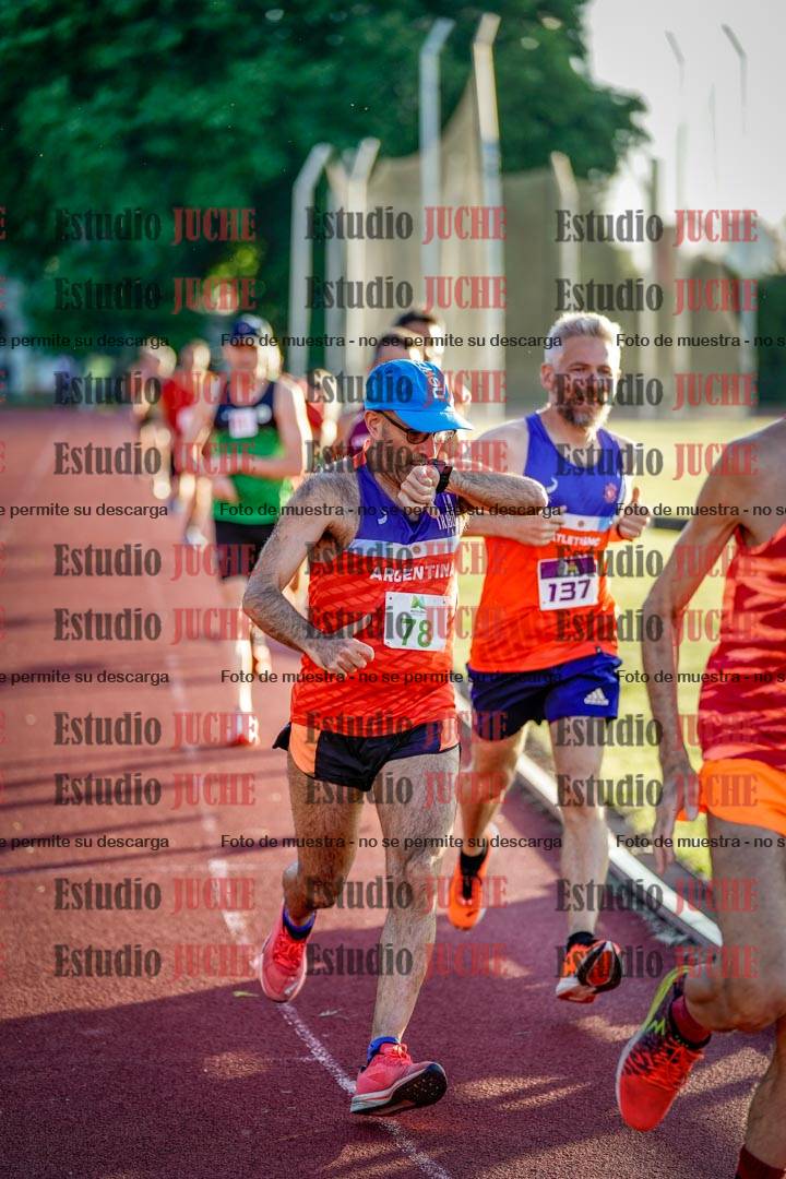 Fotos de los 3000 m llanos de varones