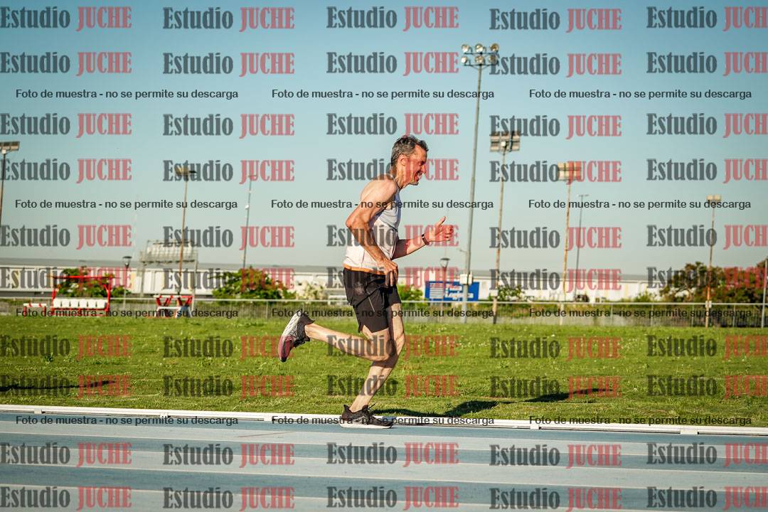 Fotos de los 3000 m llanos de varones