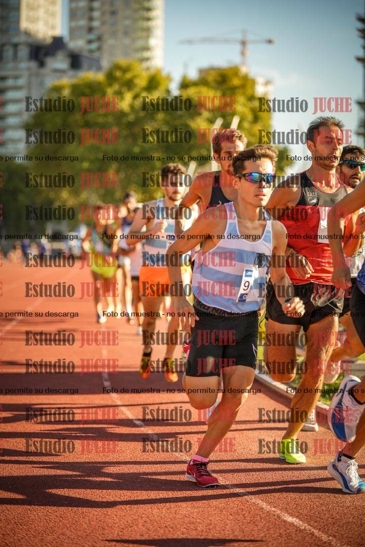 Fotos de los 3000 m llanos de varones