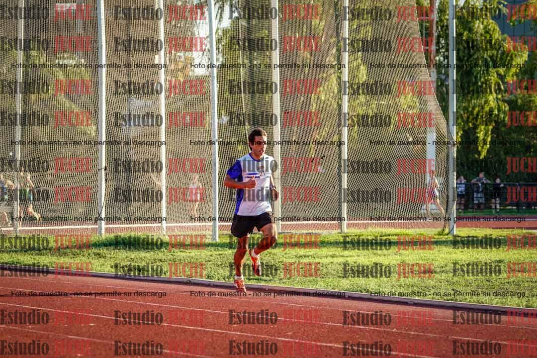 Fotos de los 3000 m llanos de varones