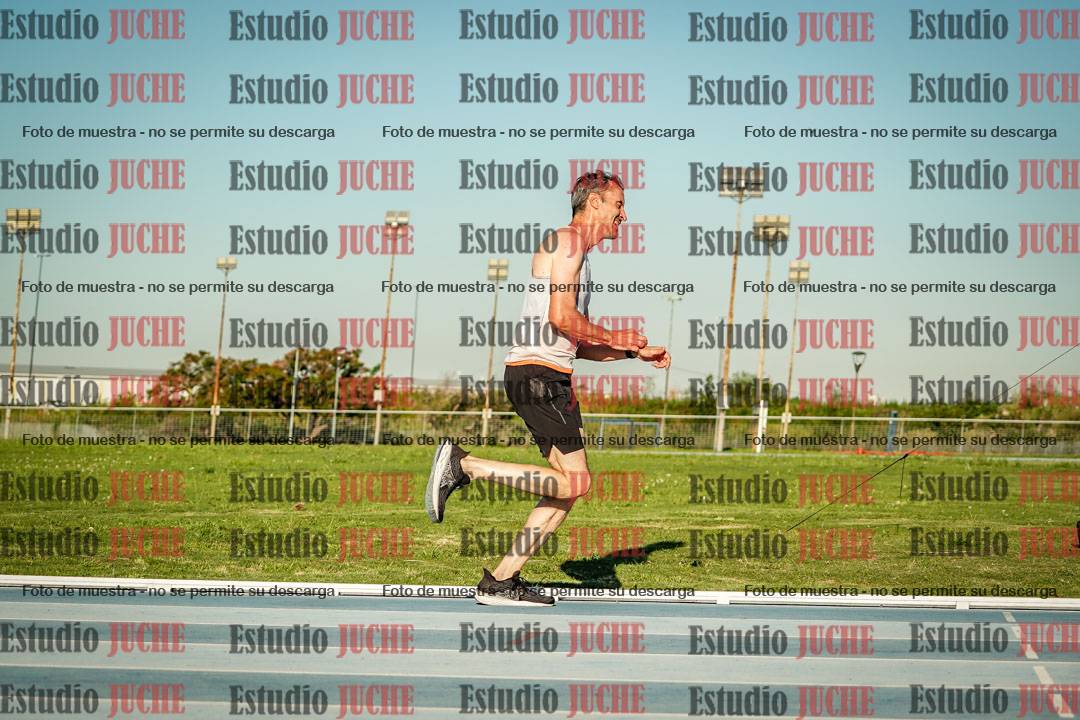 Fotos de los 3000 m llanos de varones