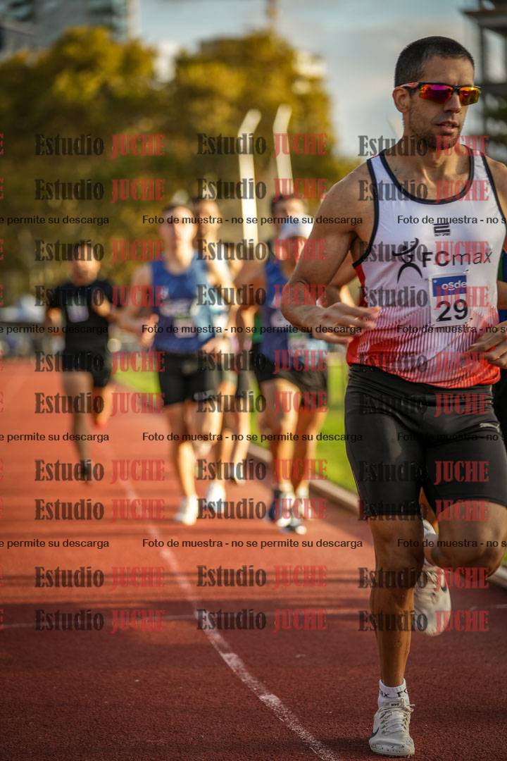 Fotos de los 3000 m llanos de varones