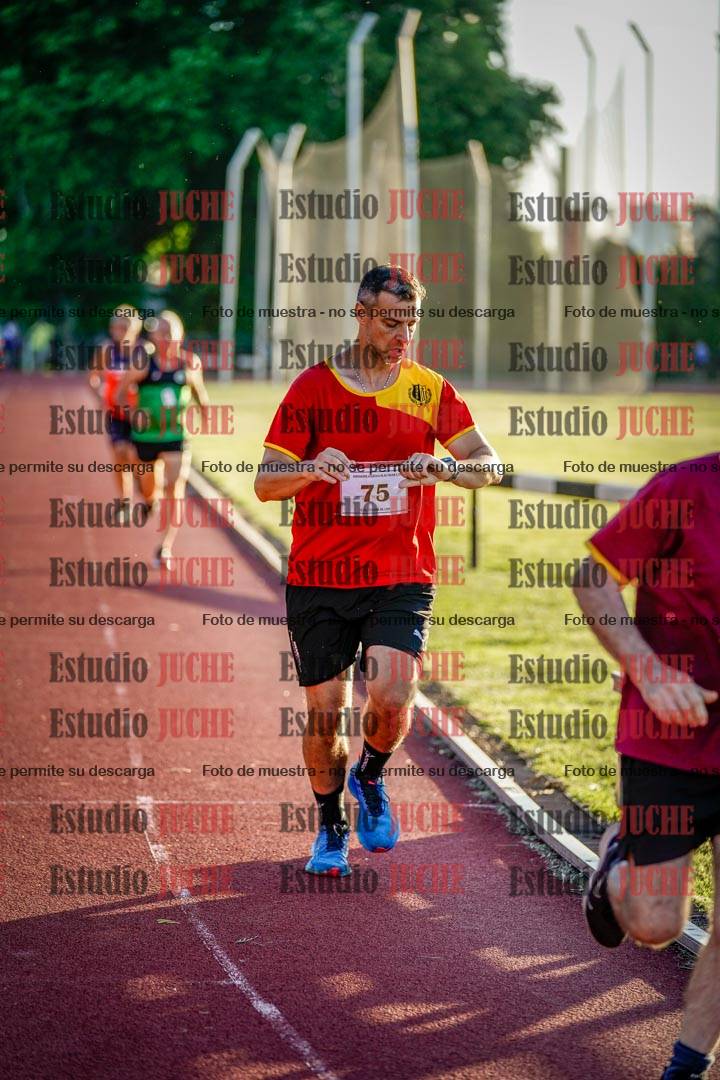 Fotos de los 3000 m llanos de varones