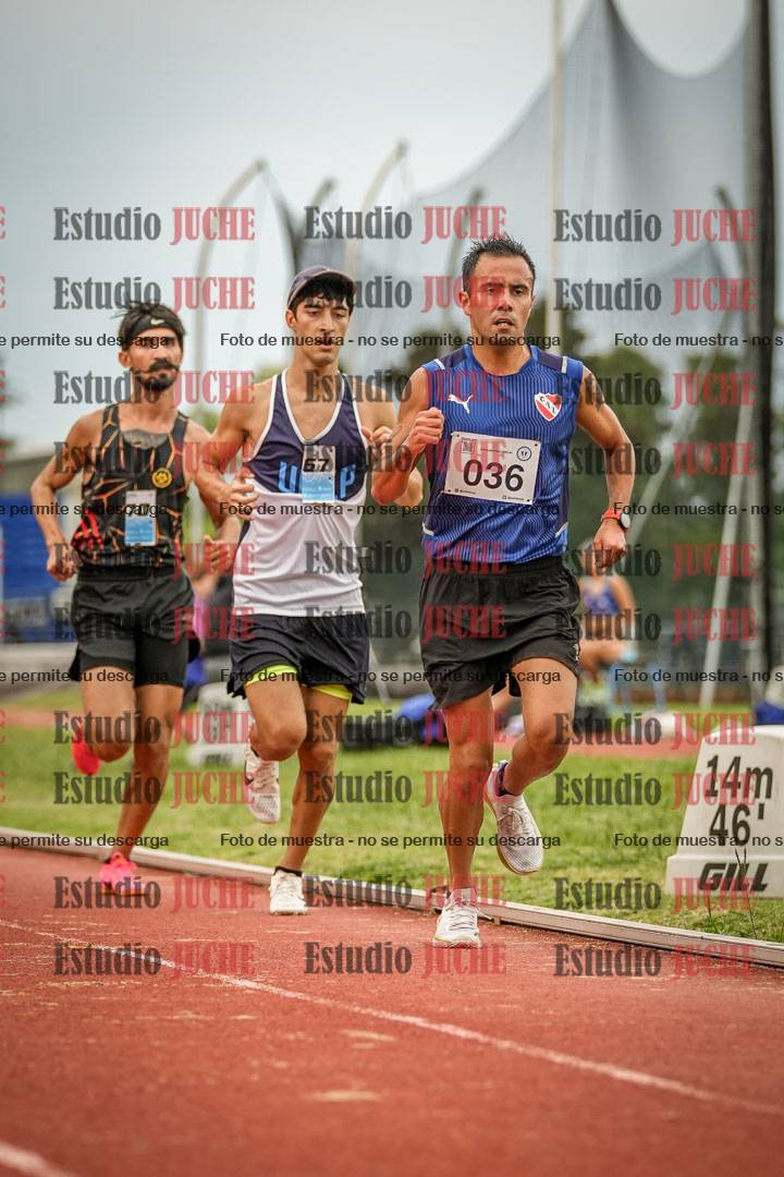 Fotos de los 3000 m llanos de varones