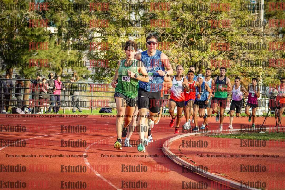 Fotos de los 3000 m llanos de varones