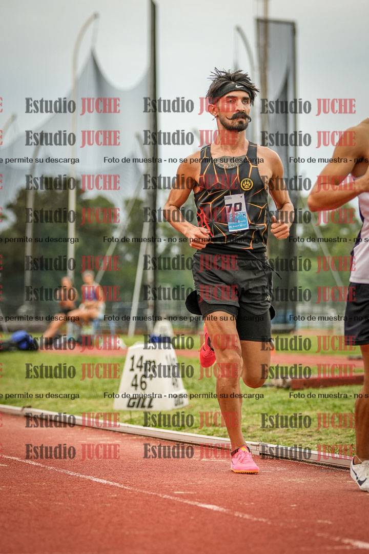 Fotos de los 3000 m llanos de varones