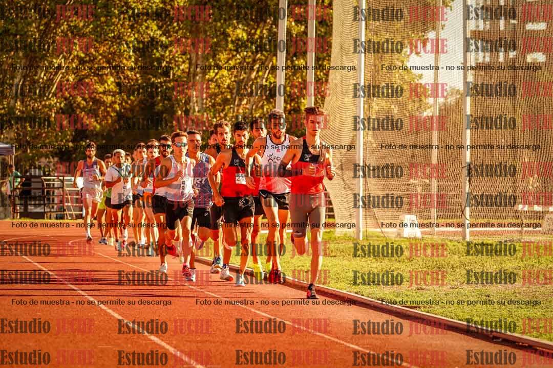 Fotos de los 3000 m llanos de varones