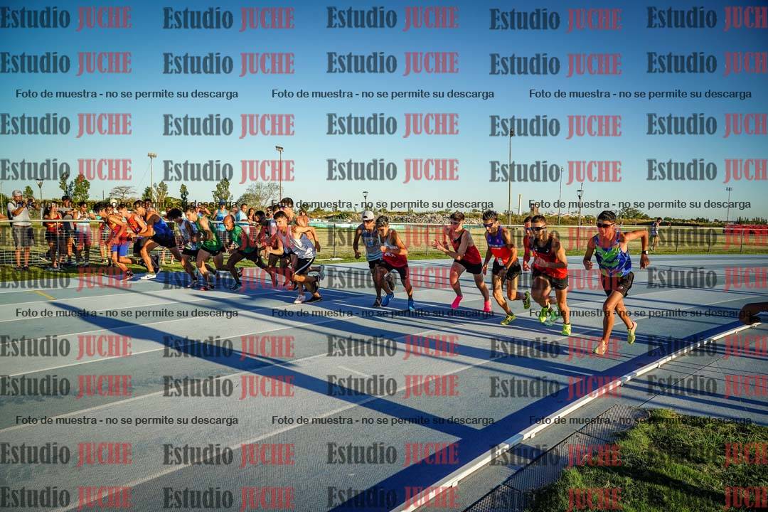 Fotos de los 1500 m llanos de varones