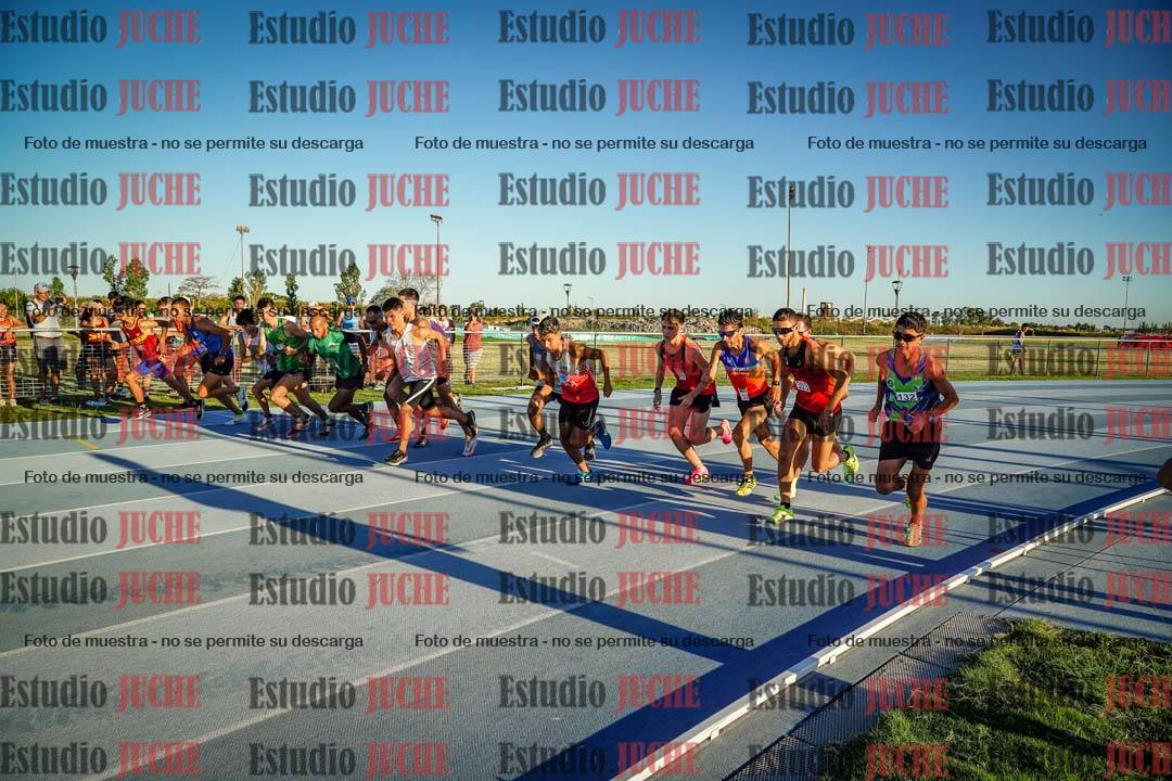 Fotos de los 1500 m llanos de varones