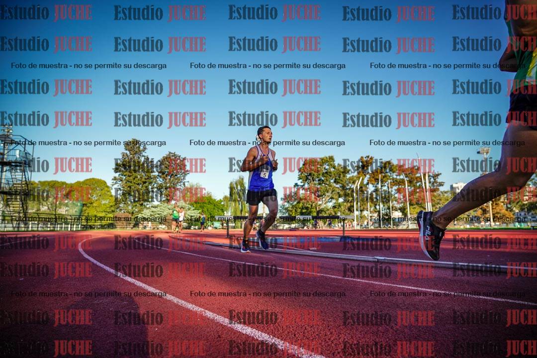 Fotos de los 3000 m llanos de varones