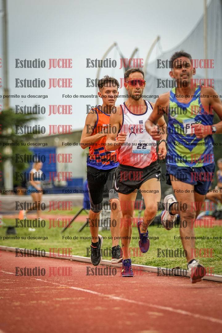 Fotos de los 3000 m llanos de varones