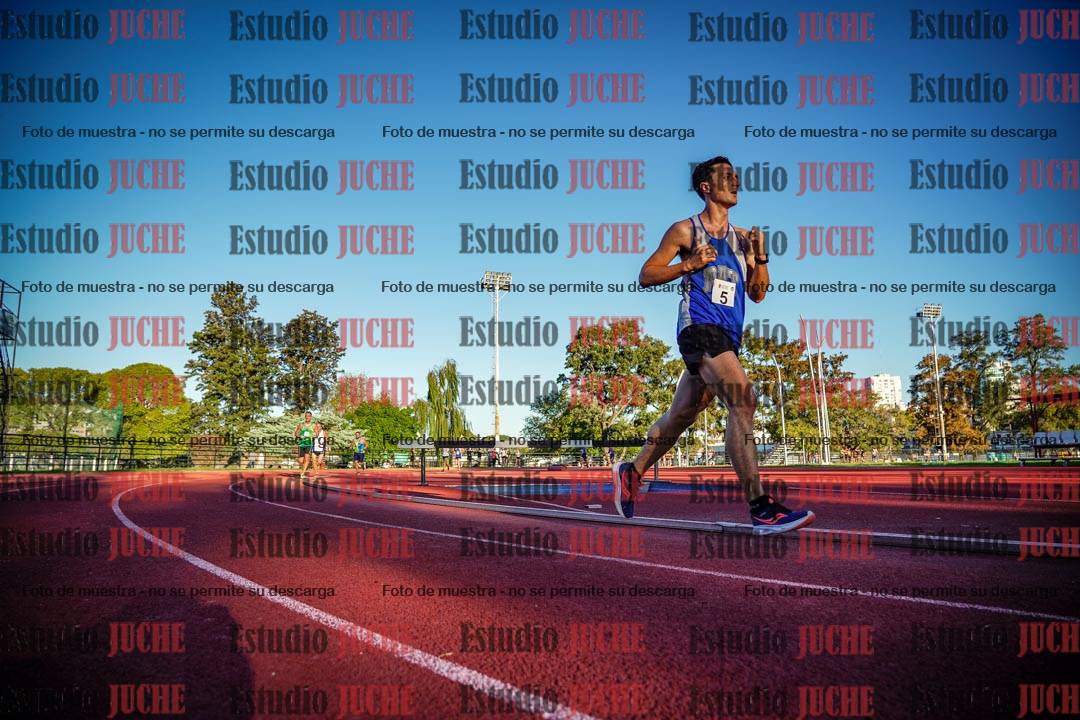 Fotos de los 3000 m llanos de varones