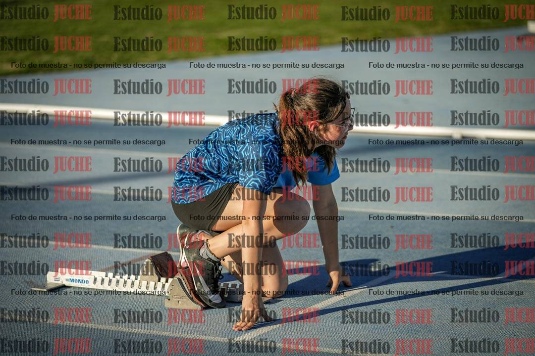 Fotos de las Postas 5x80 m de mujeres y varones