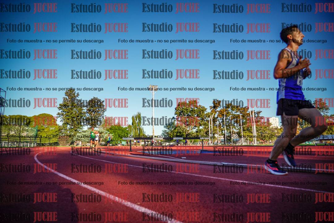 Fotos de los 3000 m llanos de varones