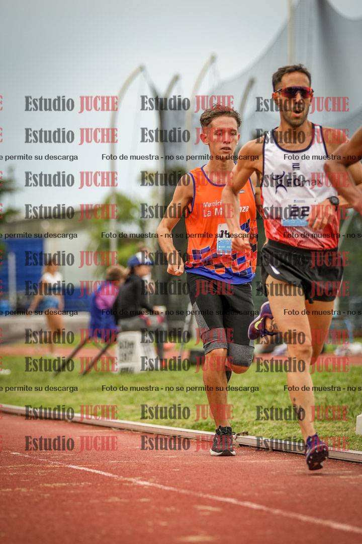 Fotos de los 3000 m llanos de varones