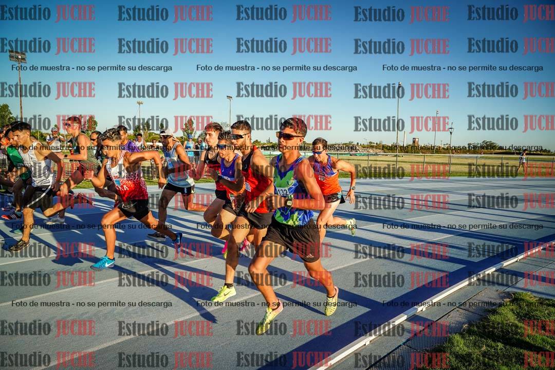 Fotos de los 1500 m llanos de varones