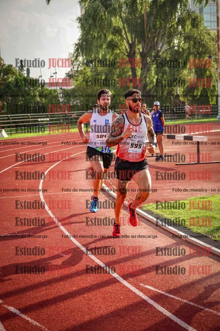Fotos de los 3000 m llanos de varones