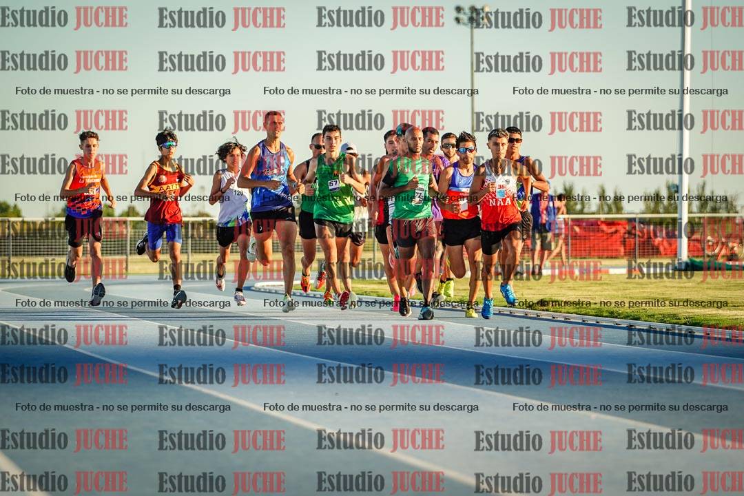 Fotos de los 1500 m llanos de varones