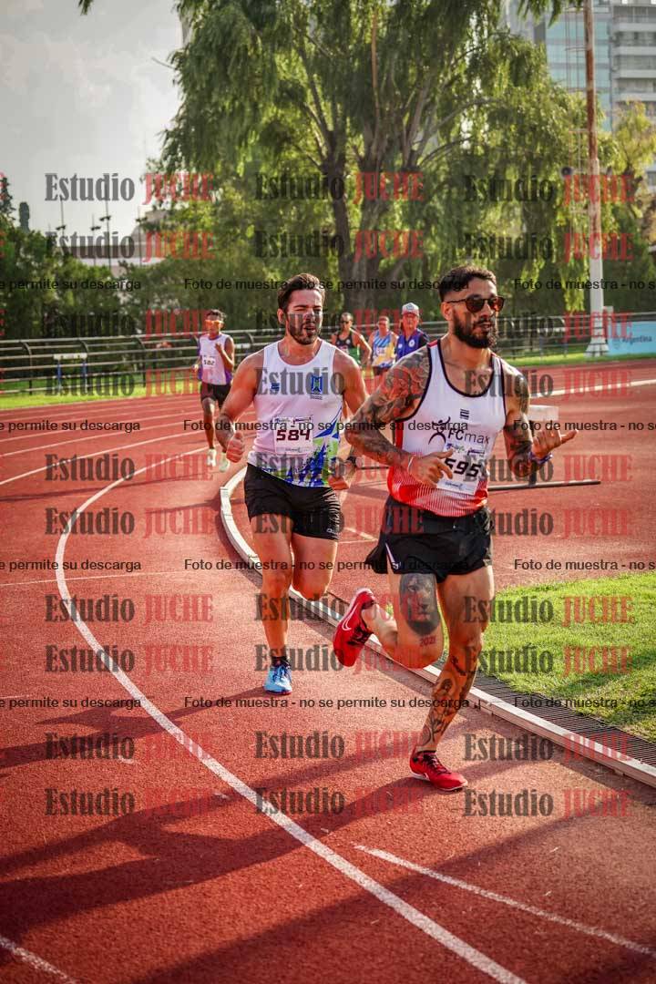 Fotos de los 3000 m llanos de varones