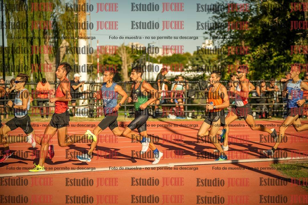Fotos de los 3000 m llanos de varones