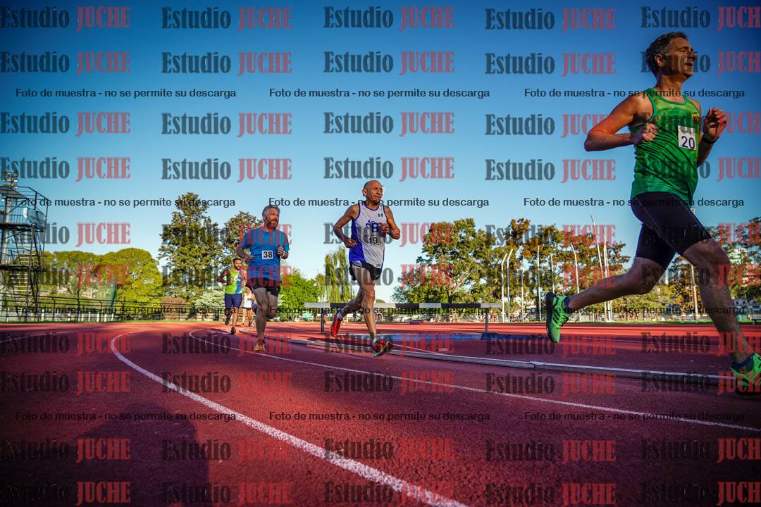 Fotos de los 3000 m llanos de varones