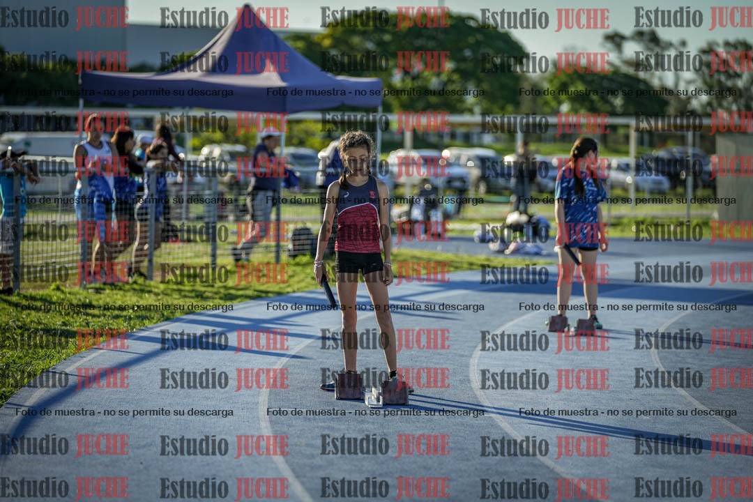 Fotos de las Postas 5x80 m de mujeres y varones