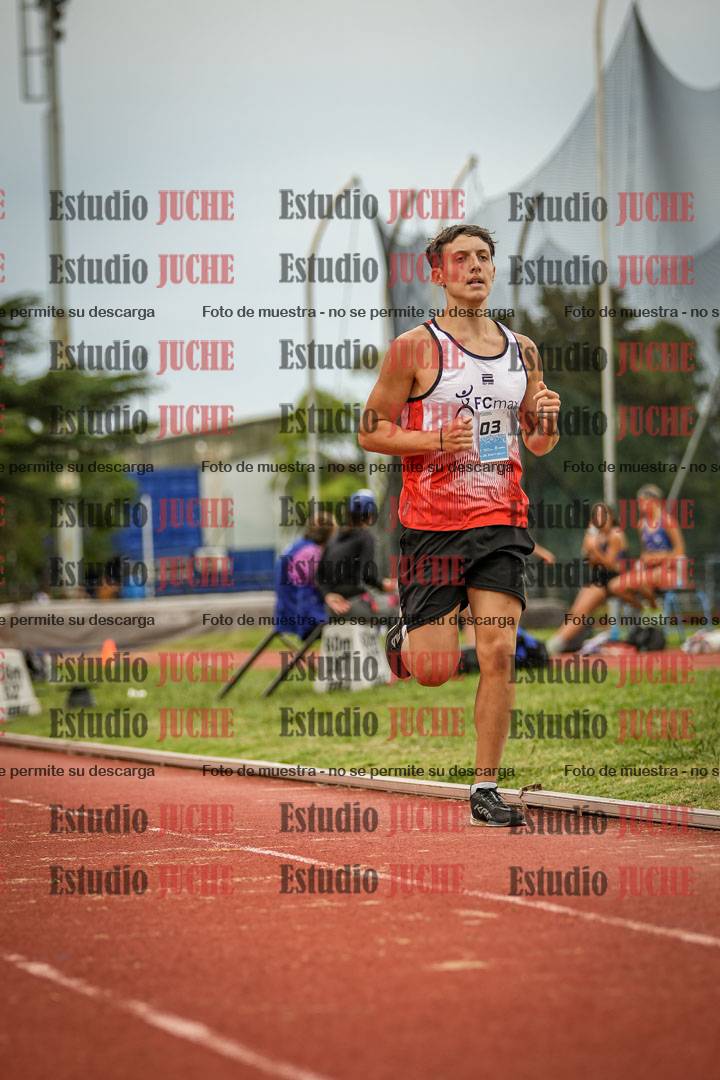 Fotos de los 3000 m llanos de varones