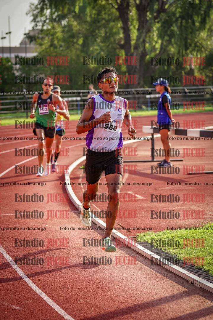 Fotos de los 3000 m llanos de varones