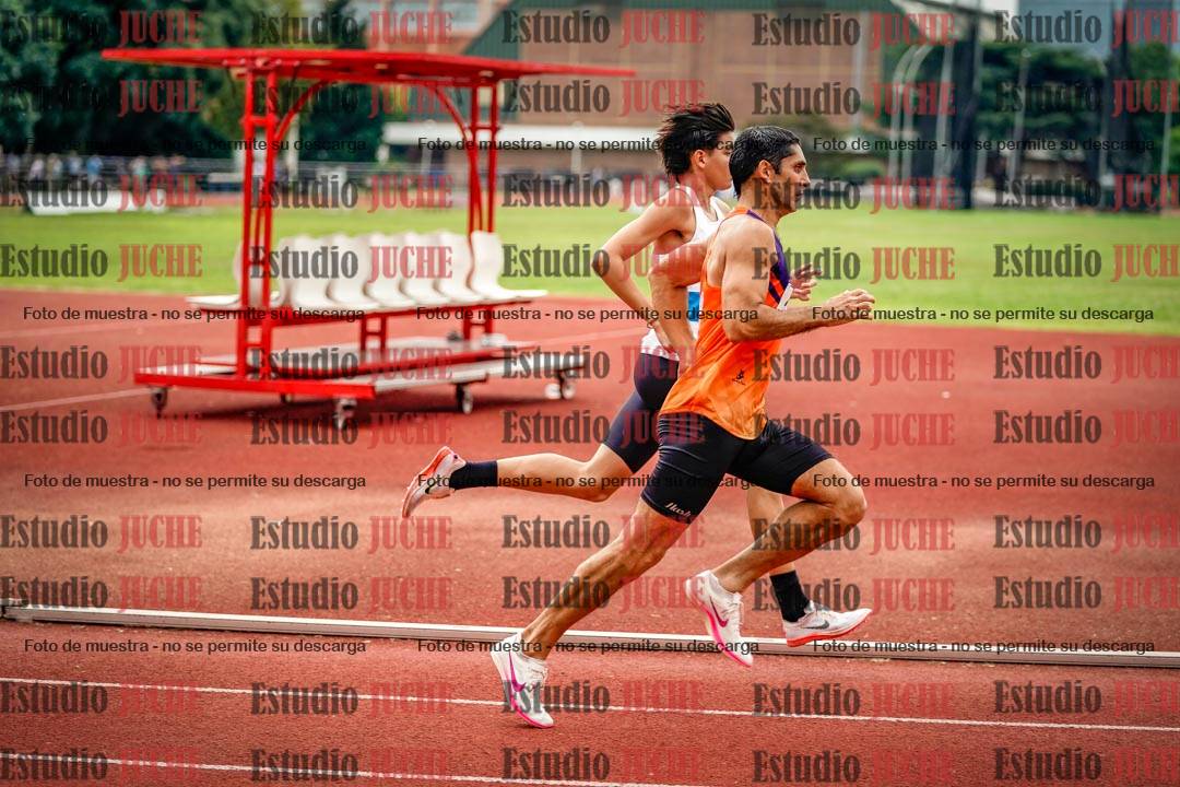 Fotos de los 800 m de varones