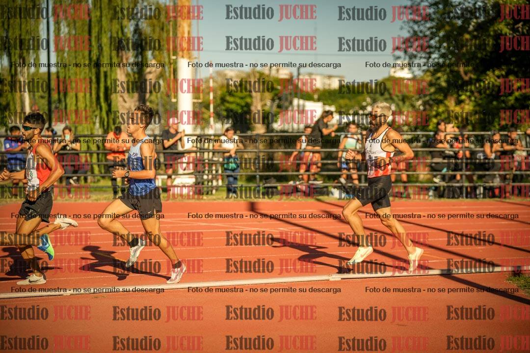 Fotos de los 3000 m llanos de varones