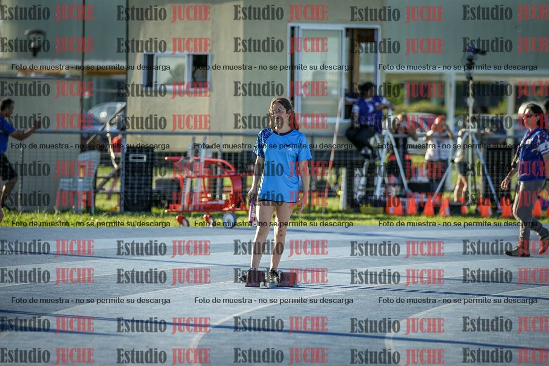Fotos de las Postas 5x80 m de mujeres y varones