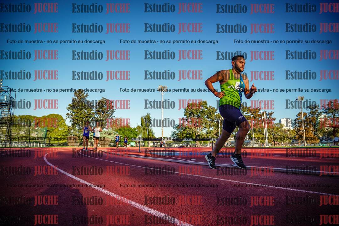 Fotos de los 3000 m llanos de varones