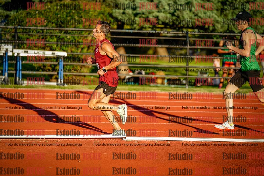 Fotos de los 3000 m llanos de varones