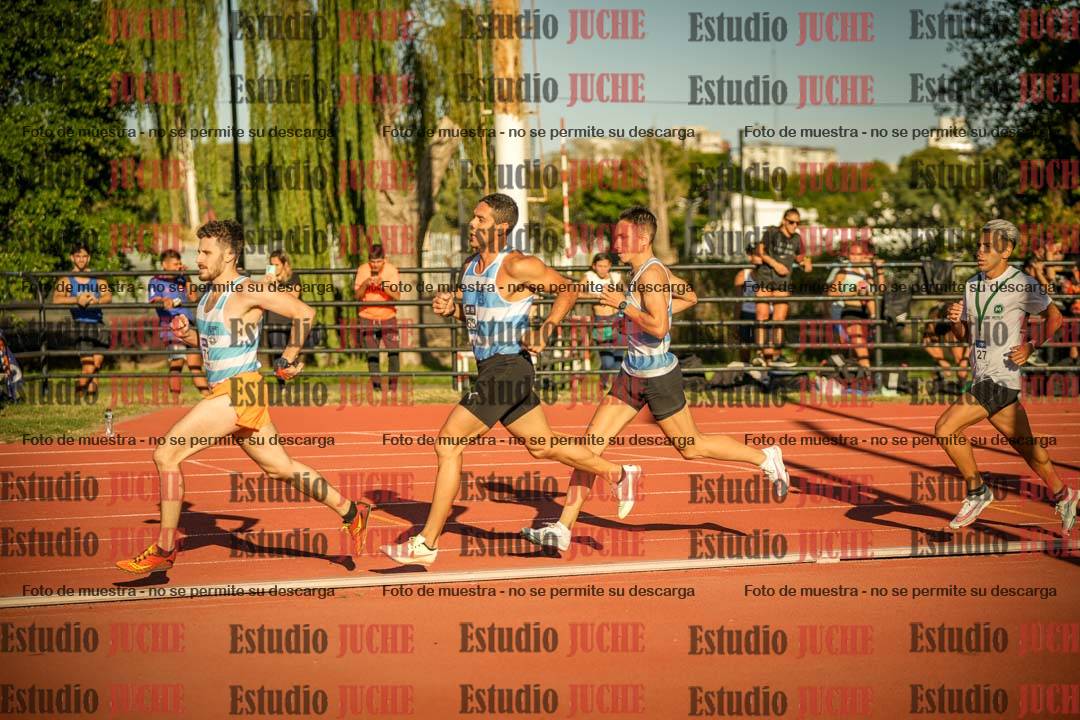 Fotos de los 3000 m llanos de varones