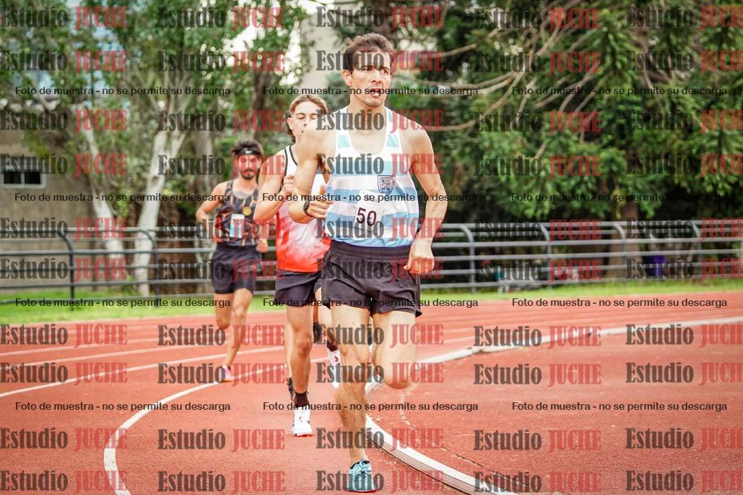 Fotos de los 3000 m llanos de varones
