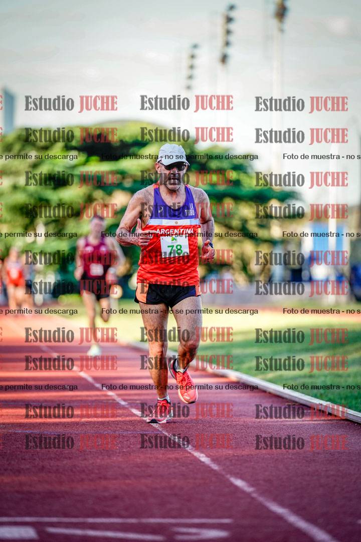 Fotos de los 3000 m llanos de varones